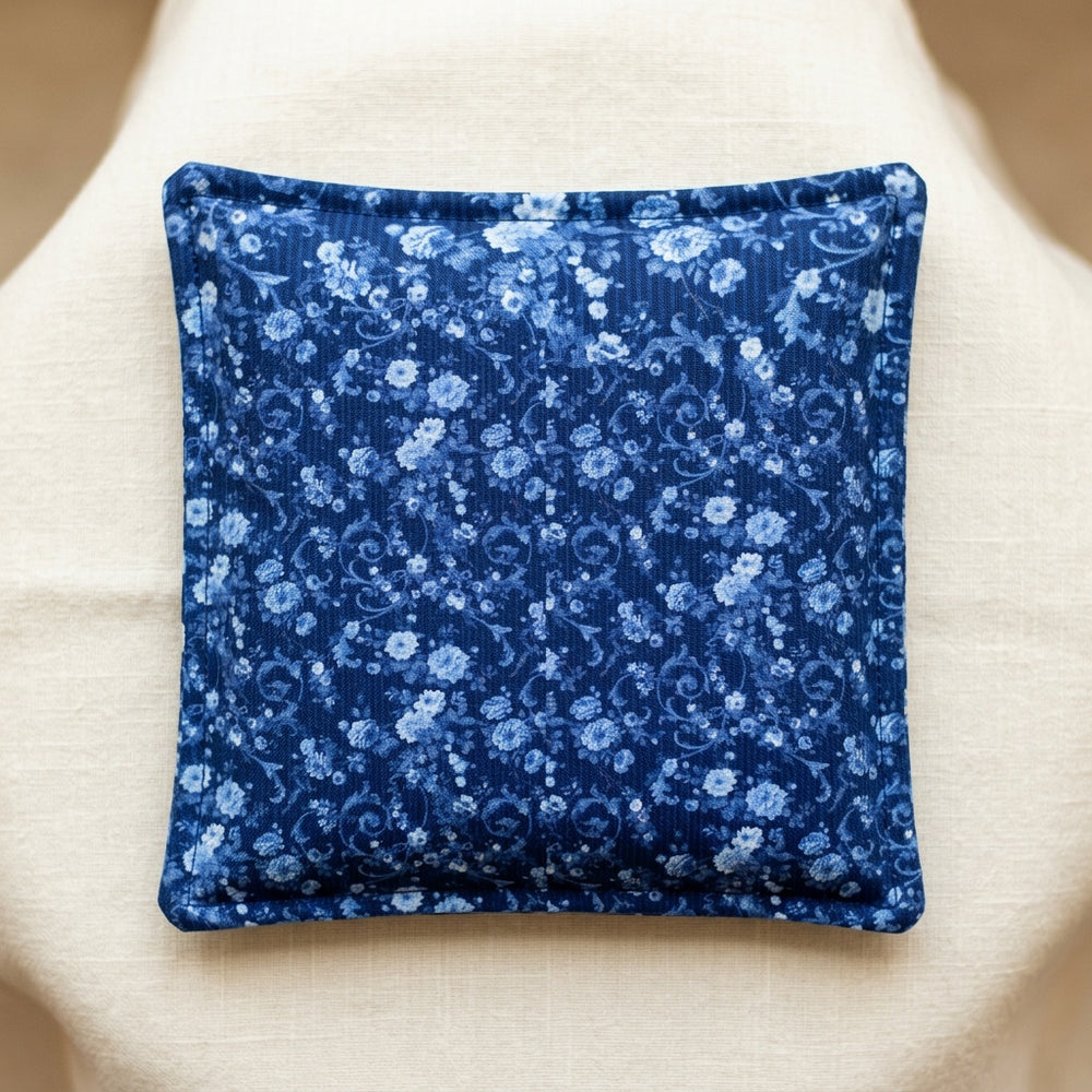 Blue Porcelain Rose Scroll Microwave Corn Bag - product photo